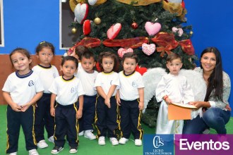 Los pequeños del Liceo festejan la primera Novena de Navidad