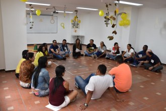 Escuela de Padres, un divertido espacio para aprender dialogando y concertando